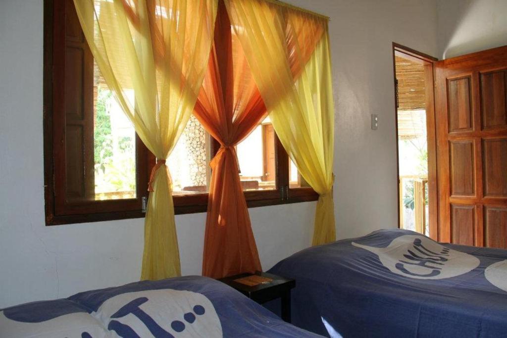 Boracay Holiday Resort Balabag  Bilik gambar
