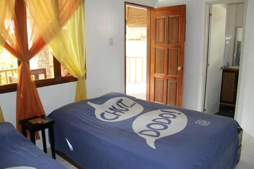 Boracay Holiday Resort Balabag  Bilik gambar